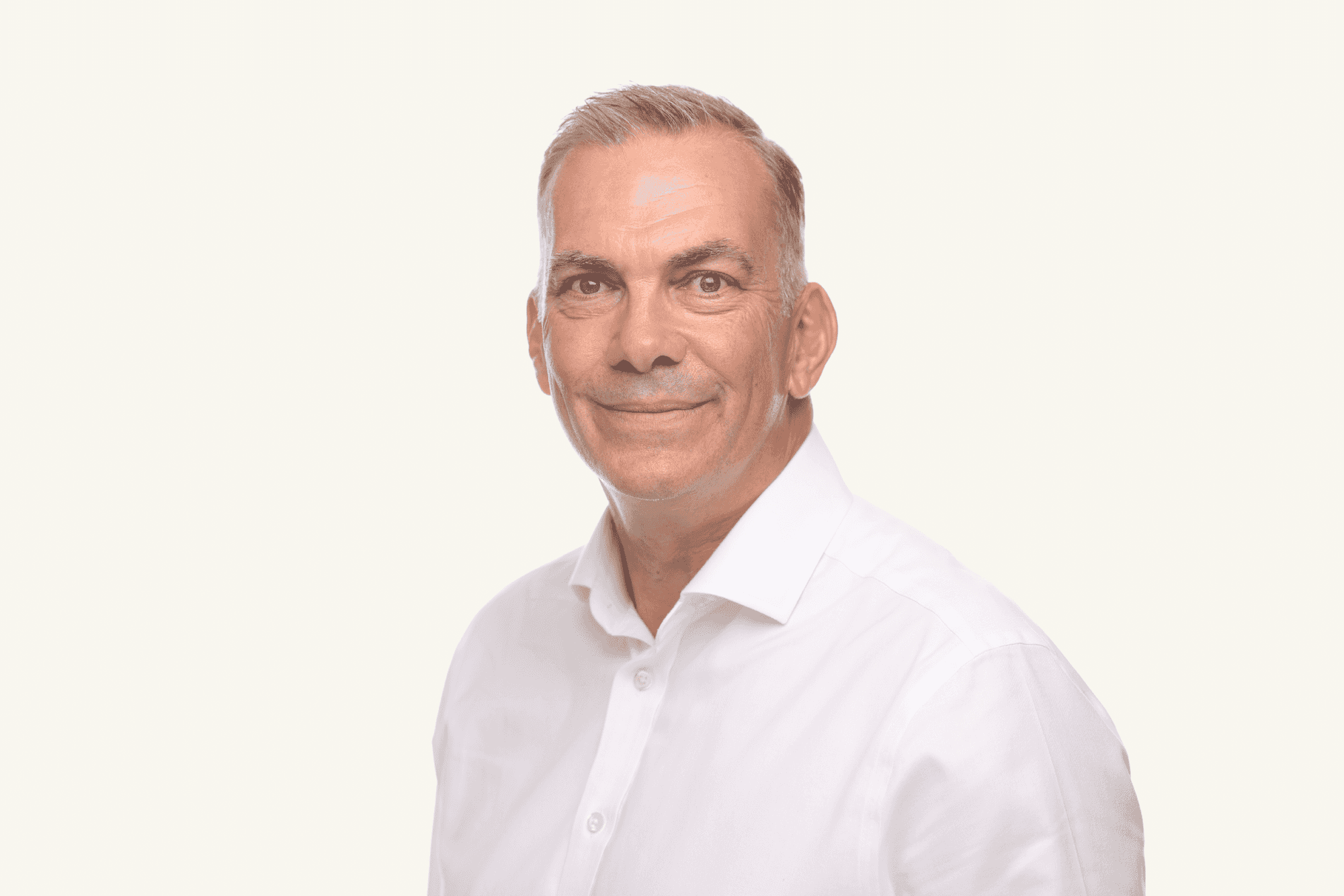 Euna welcomes Darren Williamson